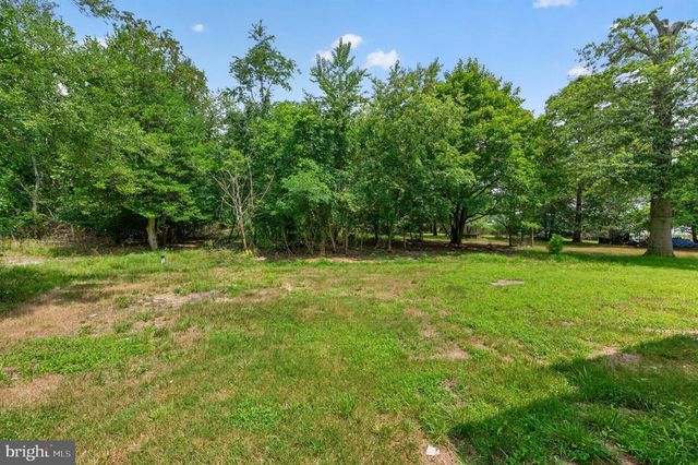 310 LELACHE AVE, Atco, NJ 08004