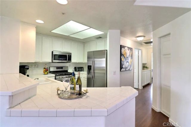 130 S Barranca, West Covina, CA 91791