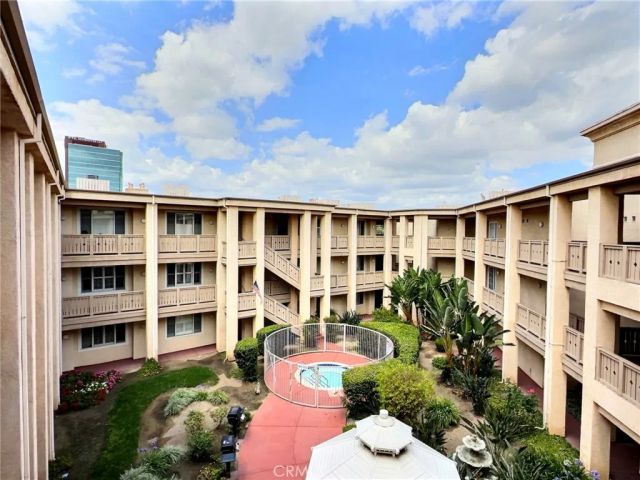 130 S Barranca, West Covina, CA 91791