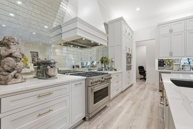 9 Bella View Drive, Little Rock, AR 72212