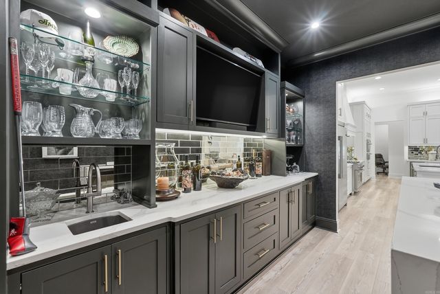 9 Bella View Drive, Little Rock, AR 72212