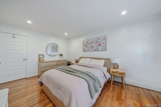 4 Rose Street 1-F1, Oceanside, NY 11572