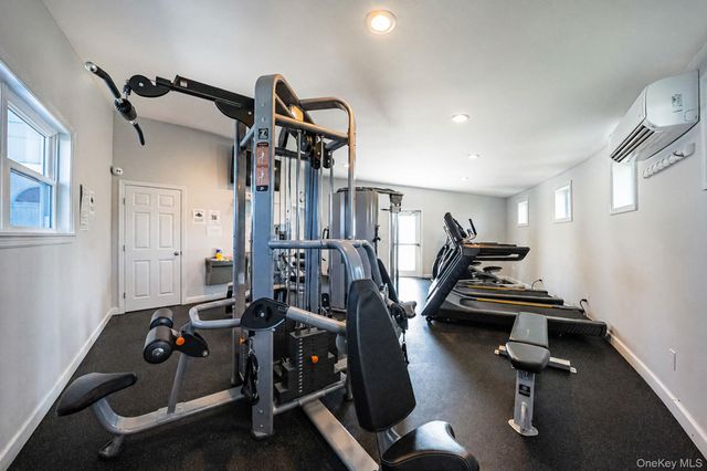 4 Rose Street 1-F1, Oceanside, NY 11572