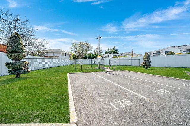 4 Rose Street 1-F1, Oceanside, NY 11572