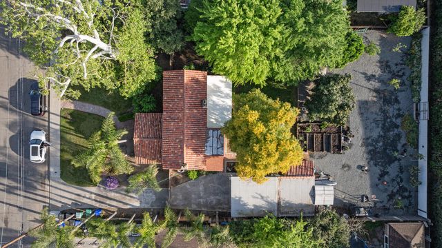 142 Carmelita Street, Porterville, CA 93257