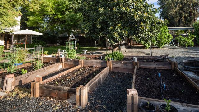 142 Carmelita Street, Porterville, CA 93257