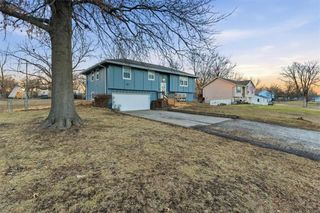 16004 Terry Avenue, Belton, MO 64012