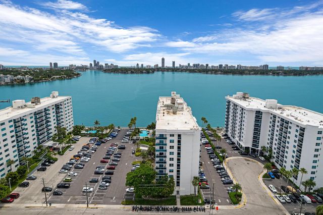 7501 E Treasure Drive 8n, North Bay Village, FL 33141