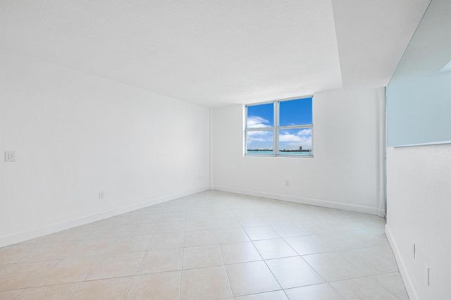 7501 E Treasure Drive 8n, North Bay Village, FL 33141