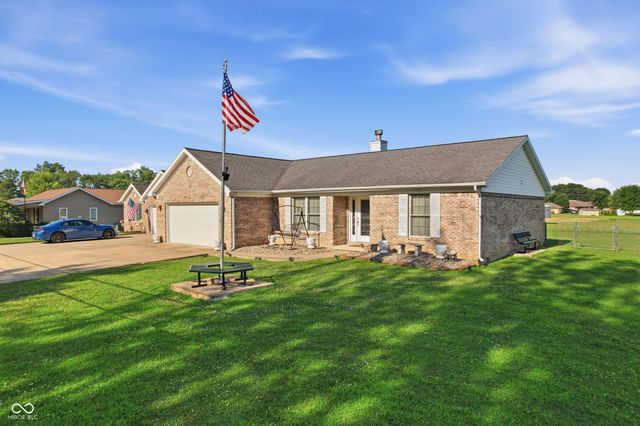 636 S Murphy Avenue, Brazil, IN 47834