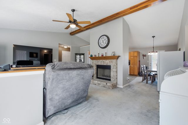 636 S Murphy Avenue, Brazil, IN 47834