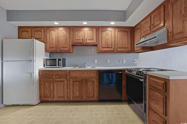 4218 Pinehurst Cir Unit H5, Little River, SC 29566