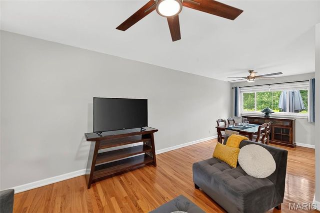 802 Sherwick Terrace, Manchester, MO 63021