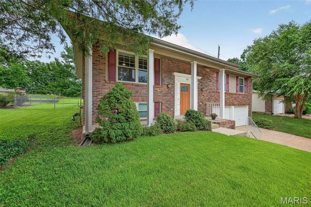 802 Sherwick Terrace, Manchester, MO 63021