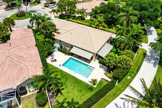 8222 Dominica Place, Wellington, FL 33414