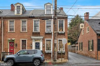 26 N WATER ST, Lancaster, PA 17603