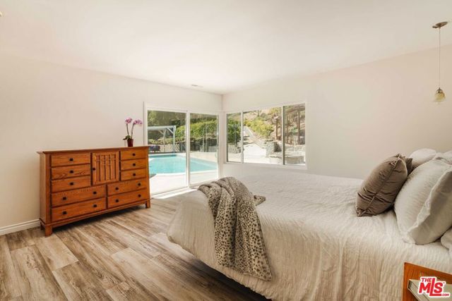 5121 Winnetka Avenue, Woodland Hills, CA 91364