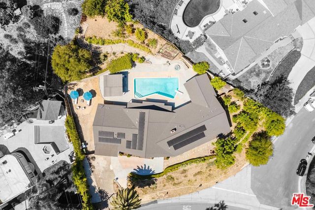 5121 Winnetka Avenue, Woodland Hills, CA 91364