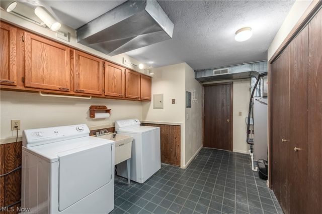 24533 Framingham Drive, Westlake, OH 44145