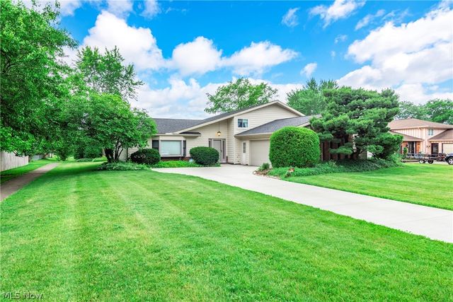 24533 Framingham Drive, Westlake, OH 44145