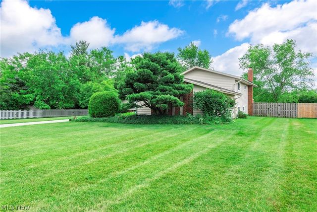 24533 Framingham Drive, Westlake, OH 44145