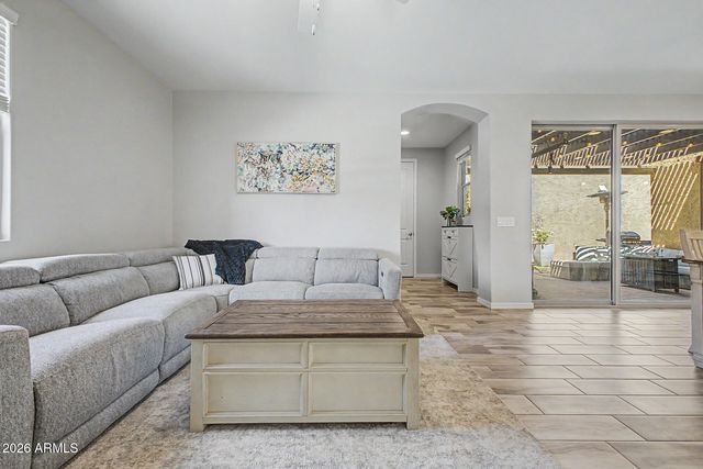 4260 E JESSE Street, Gilbert, AZ 85295