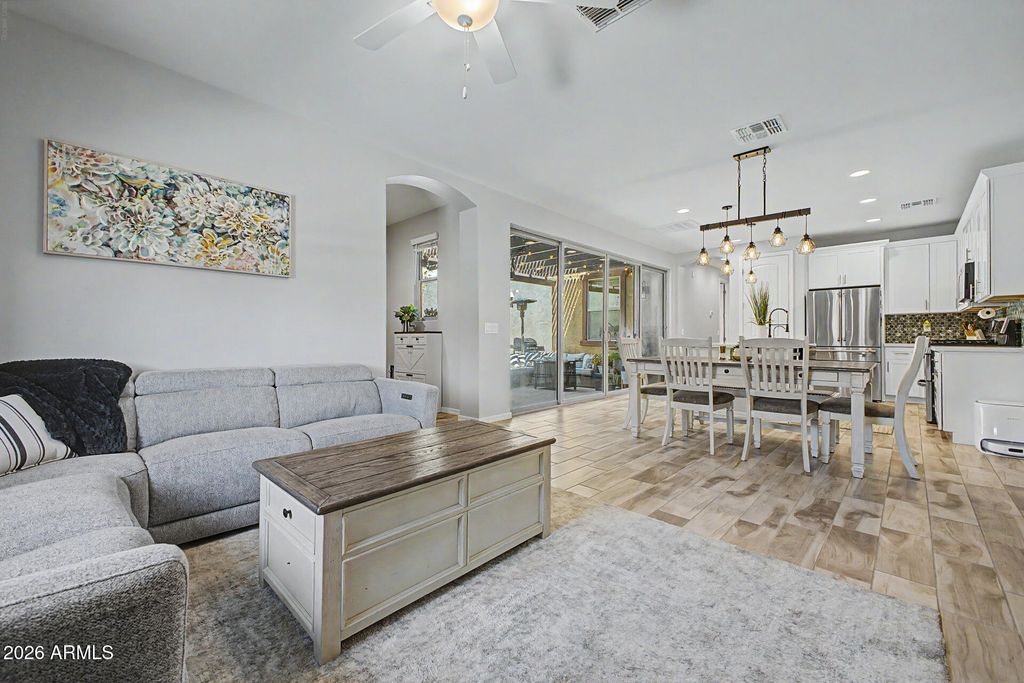 4260 E JESSE Street, Gilbert, AZ 85295