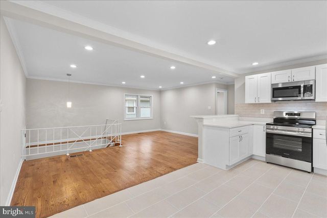 942 CLOVIS AVE, Capitol Heights, MD 20743