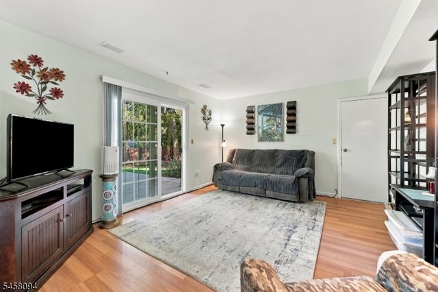 225 Seymour Rd, Hackettstown Town, NJ 07840