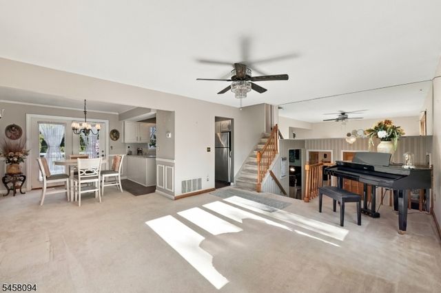 225 Seymour Rd, Hackettstown Town, NJ 07840