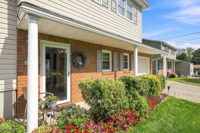 225 Seymour Rd, Hackettstown Town, NJ 07840