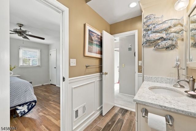 225 Seymour Rd, Hackettstown Town, NJ 07840