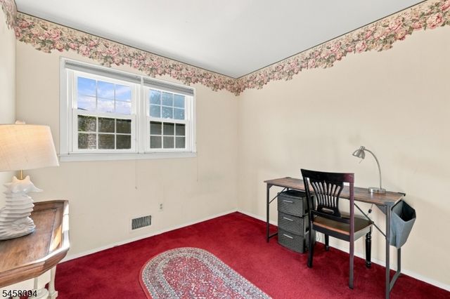 225 Seymour Rd, Hackettstown Town, NJ 07840