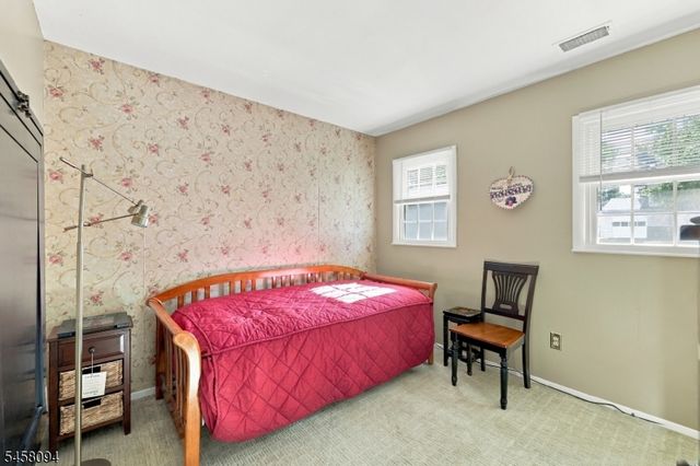 225 Seymour Rd, Hackettstown Town, NJ 07840