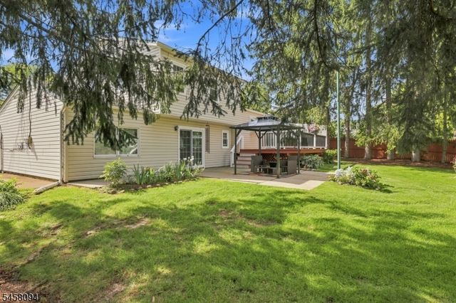 225 Seymour Rd, Hackettstown Town, NJ 07840