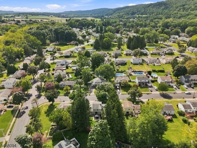 225 Seymour Rd, Hackettstown Town, NJ 07840