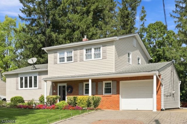 225 Seymour Rd, Hackettstown Town, NJ 07840