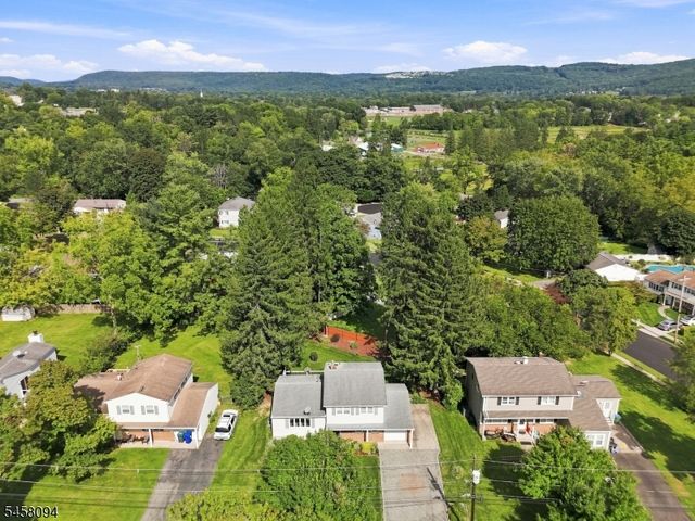 225 Seymour Rd, Hackettstown Town, NJ 07840