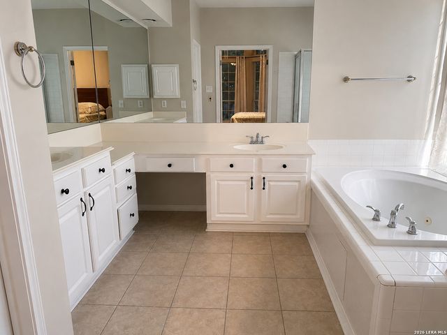 9407 SAGEGLEN, San Antonio, TX 78254