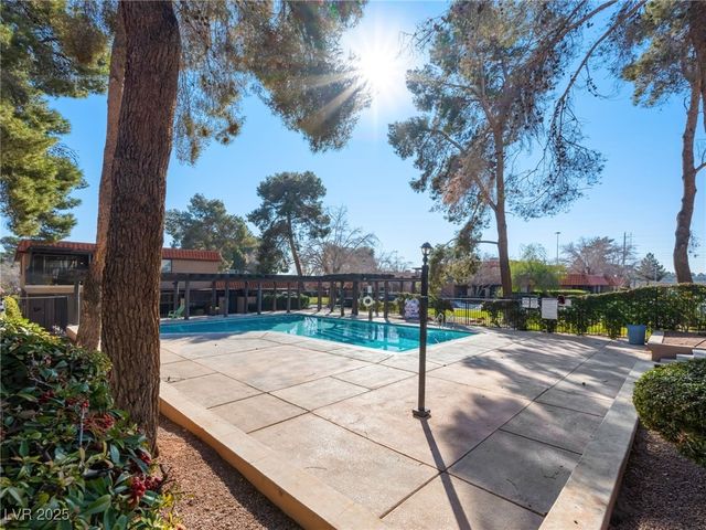 6630 Bubbling Brook Drive C, Las Vegas, NV 89107