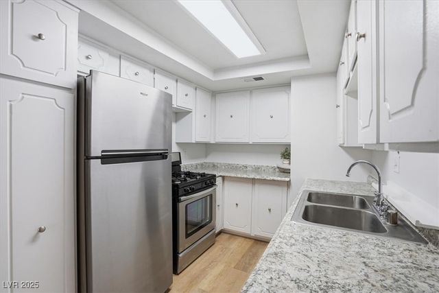 6630 Bubbling Brook Drive C, Las Vegas, NV 89107