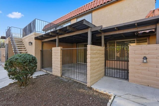 6630 Bubbling Brook Drive C, Las Vegas, NV 89107