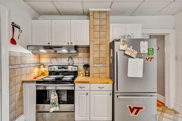 2710 Hillcrest AVE NW, Roanoke, VA 24012