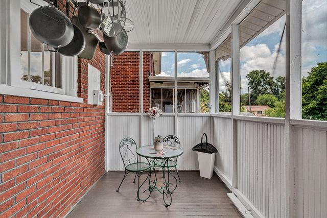 2710 Hillcrest AVE NW, Roanoke, VA 24012