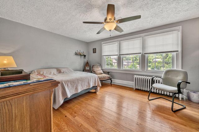 2710 Hillcrest AVE NW, Roanoke, VA 24012