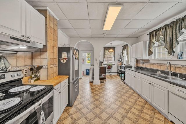 2710 Hillcrest AVE NW, Roanoke, VA 24012