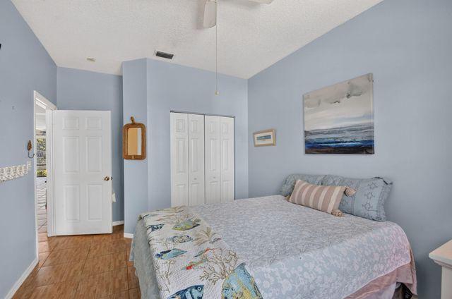 3162 Via Poinciana 6, Lake Worth, FL 33467