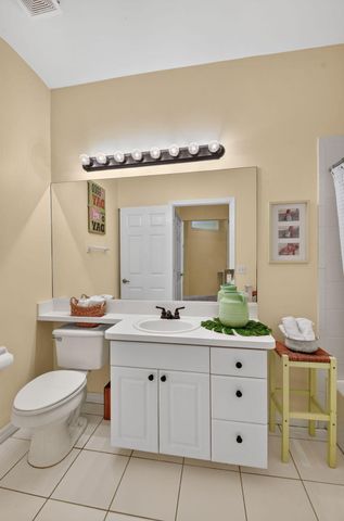 3162 Via Poinciana 6, Lake Worth, FL 33467