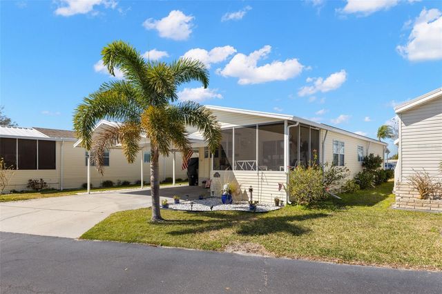 7106 MOUNT ESSEX DRIVE NE 494, St Petersburg, FL 33702