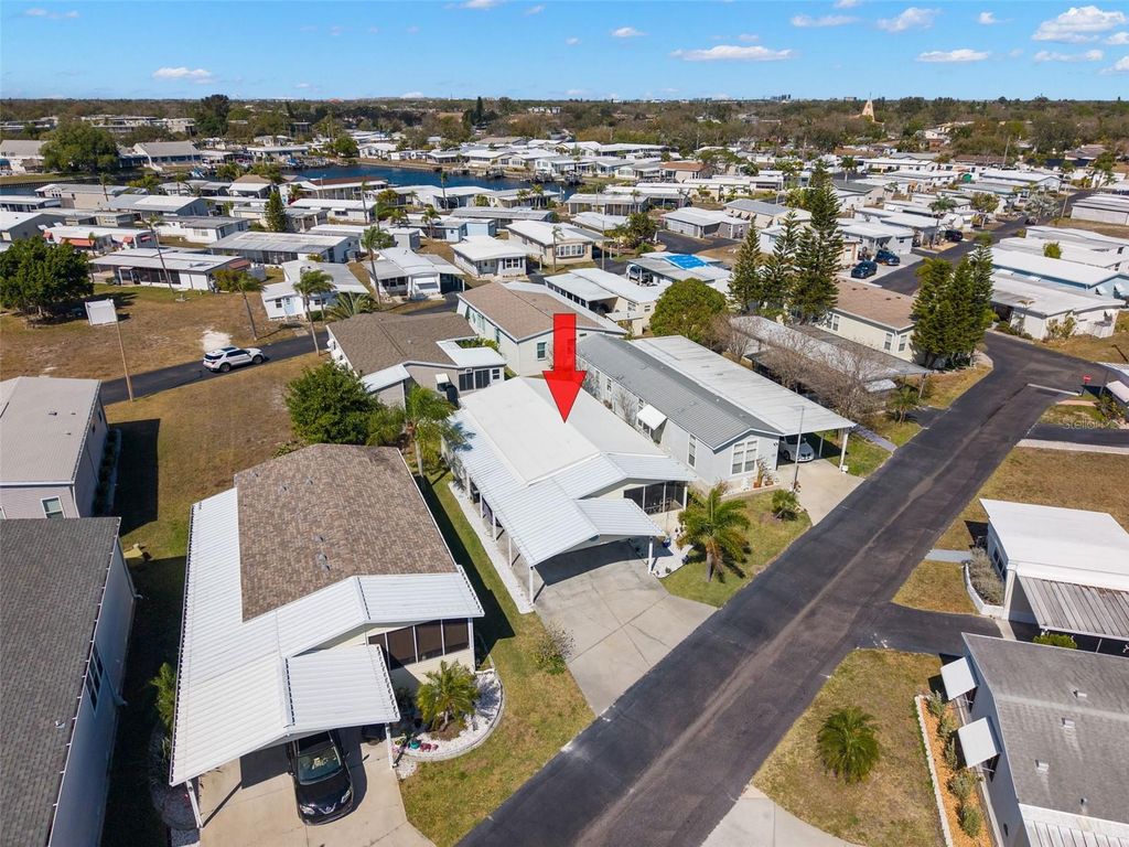 Image 27 of property listing at 7106 MOUNT ESSEX DRIVE NE 494, St Petersburg, FL 33702